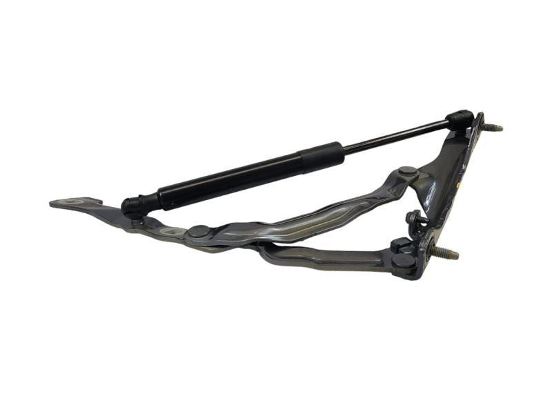 TESLA 3   2023 Trunk Lid Hinge 588906