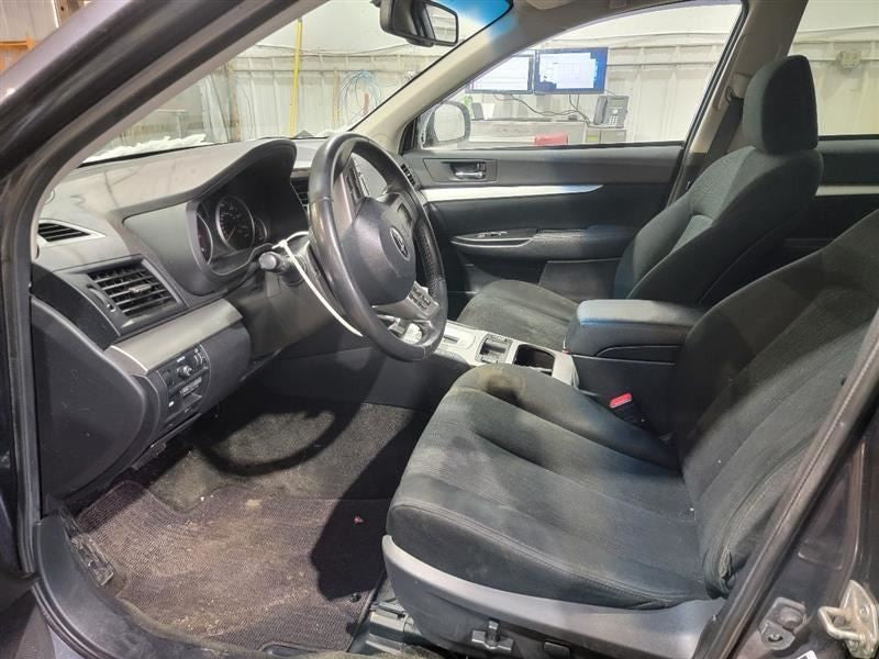 OUTBAKLEG 2013 Owners Manual 338921