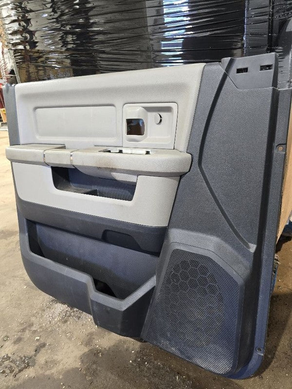 RAM1500   2009 Front Door Trim Panel 627694