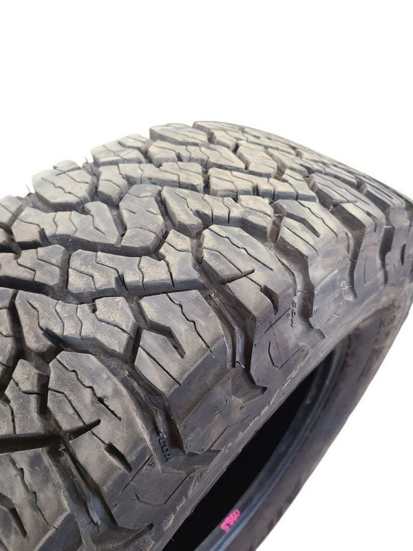 1 Used Tire 295 70 18 BFGoodrich AT 15/32 670382