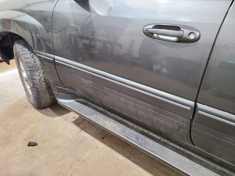 Driver Front Door Without 9 Speaker Option Fits 98-06 LEXUS LX470 6677
