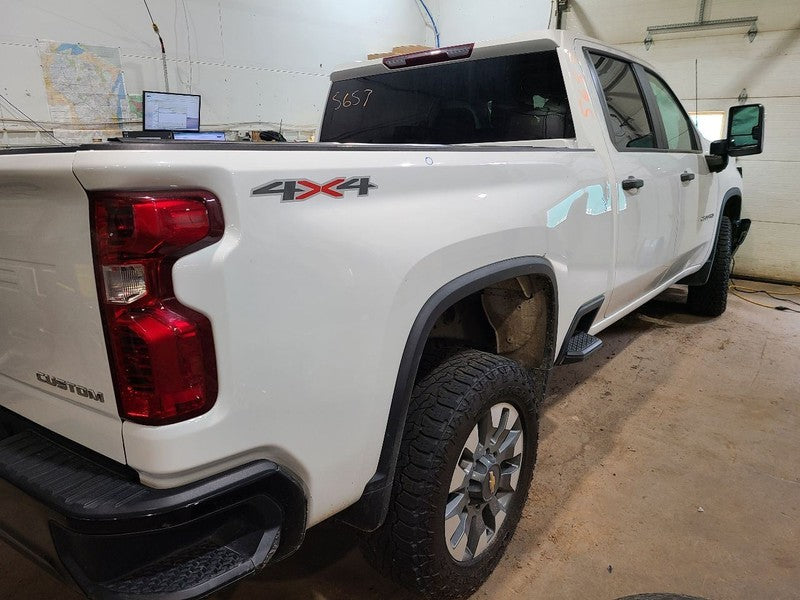 Pickup Box 6' 6" Box Fits 20-26 SILVERADO 2500 PICKUP 675371