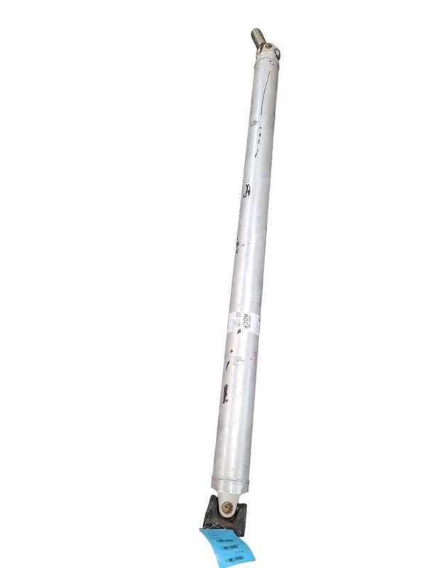Rear Drive Shaft 4WD Crew Cab 5.3L Fits 19-23 SIERRA 1500 PICKUP 63009