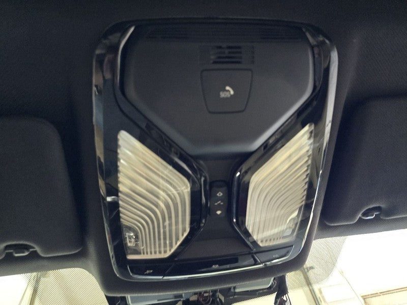540I      2017 Console Front 644551