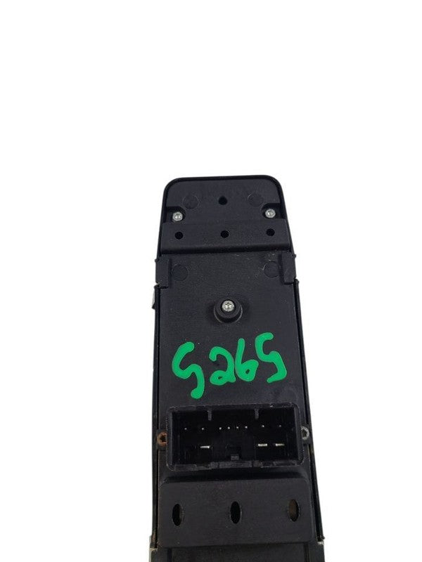 RAM2500   2016 Front Door Switch 650150