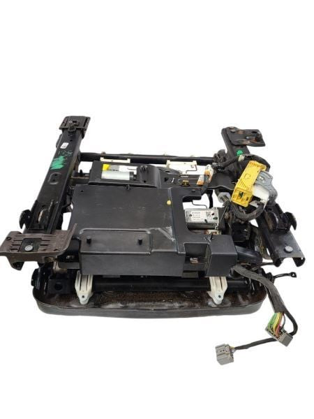 SILVRDO15 2017 Front Seat Track 600711