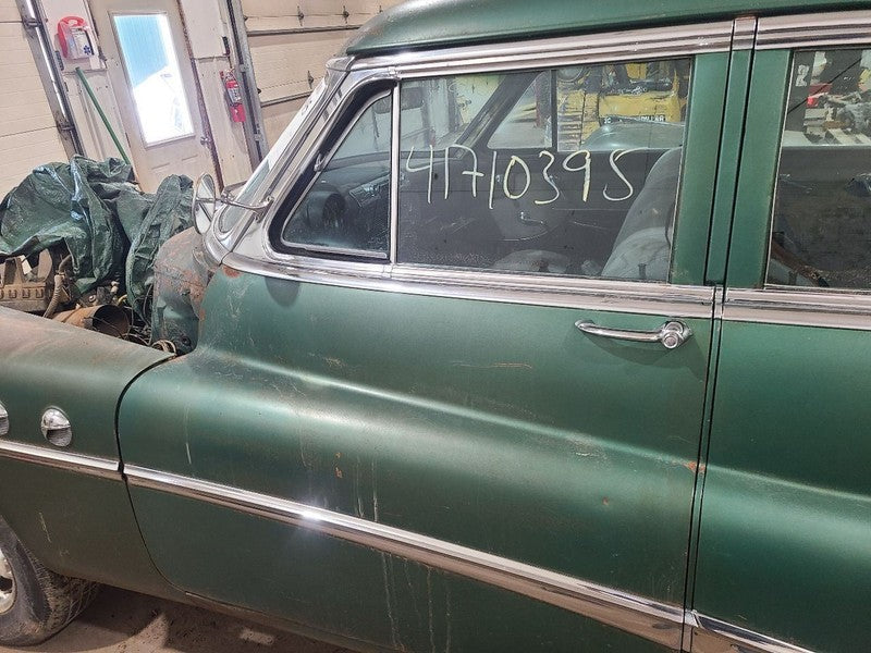 BUICK     1951 Quarter Panel 656452