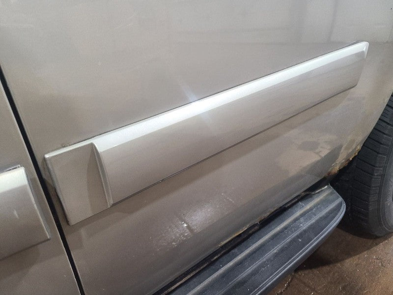 TAHOE     2007 Door Moulding Rear 657874