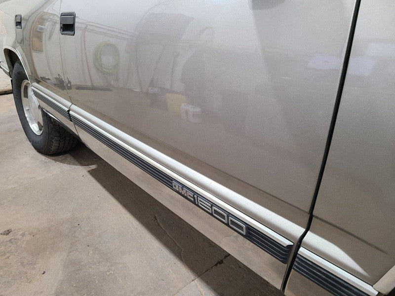 Passenger Front Door Electric Fits 95-02 CHEVROLET 3500 PICKUP 664306