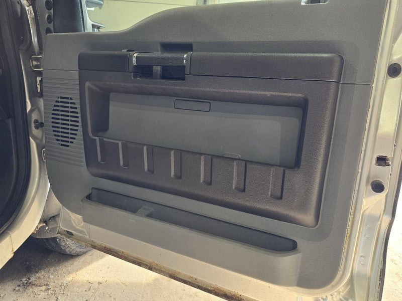 F250SD    2012 Front Door Trim Panel 646899