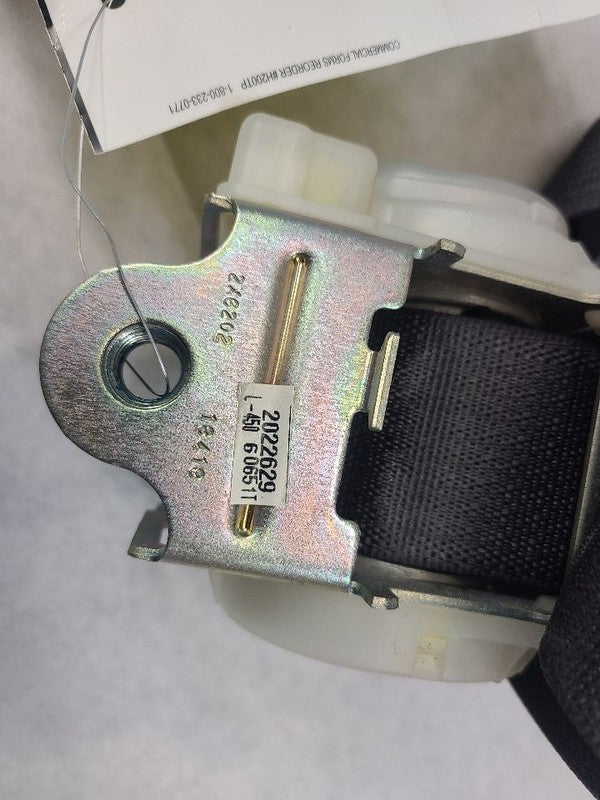 H3        2006 Seat Belt Rear 606079