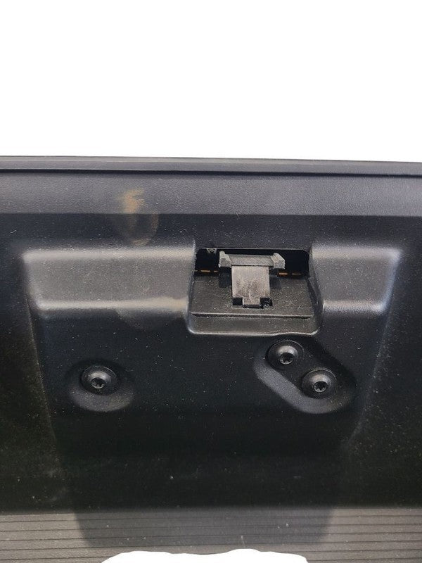 RAM1500   2018 Glove Box 668991