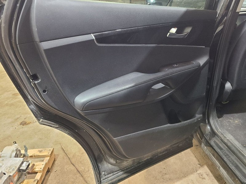 Driver Rear Side Door Thru 06/03/18 Fits 16-19 SORENTO 655390