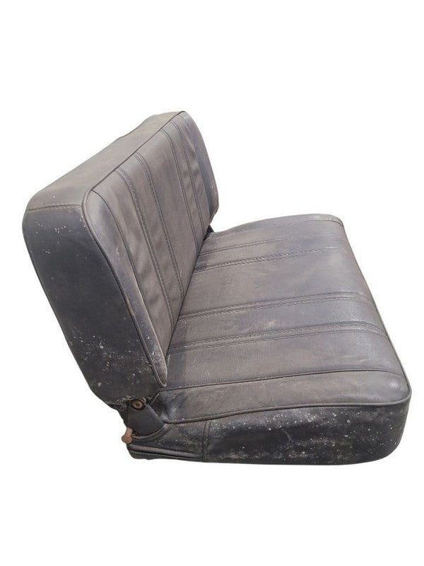 CJ        1985 Seat Rear 679146
