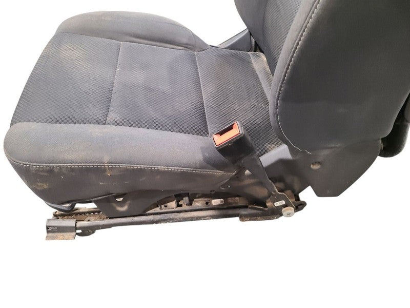 Passenger Front Seat Bucket And Bench Fits 15-19 SIERRA 2500 PICKUP 61