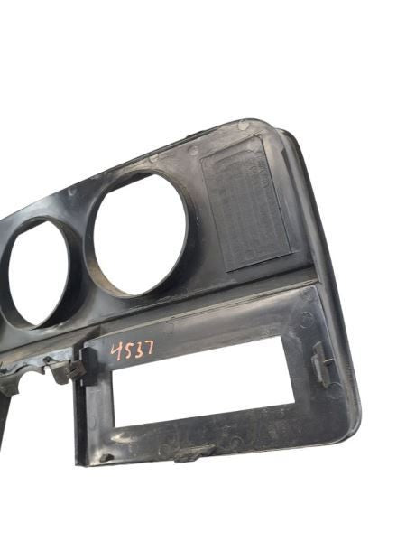 TDOD250   1990 Speedometer/Radio/Temperature Dash Bezel Assembly w/ Ve