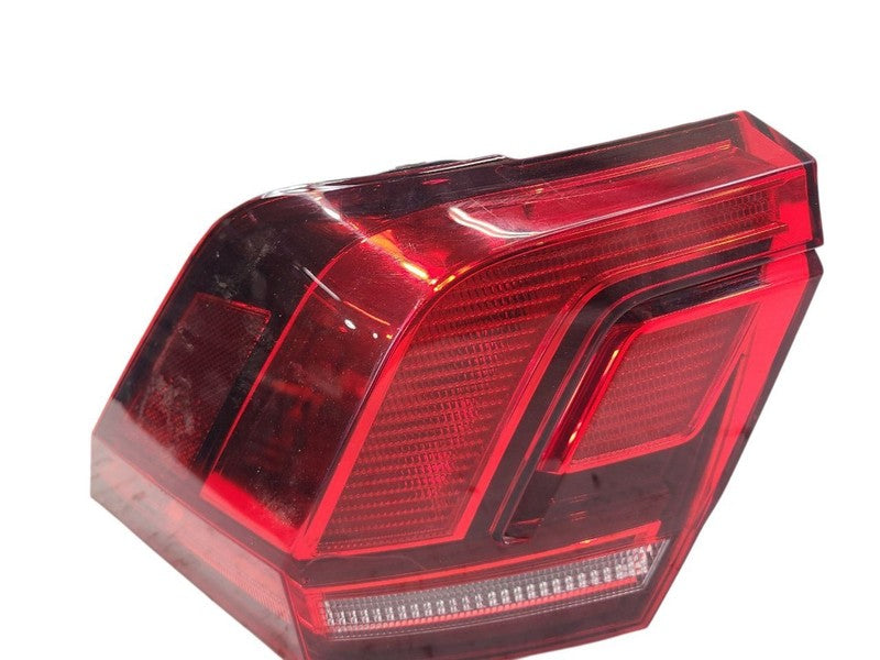 Driver Left Tail Light Quarter Mounted Fits 18-24 TIGUAN 659924