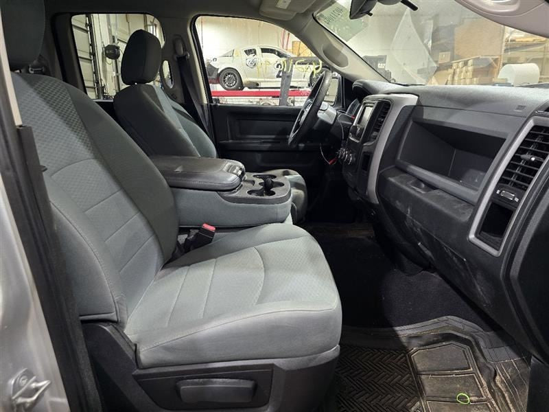 RAM1500   2016 Seat Belt Rear 601283