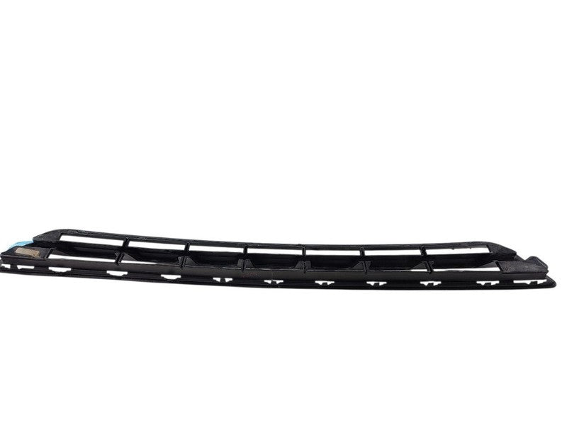 Grille VIN J 11th Digit Limited Lower Center Fits 13-17 ACADIA 652690
