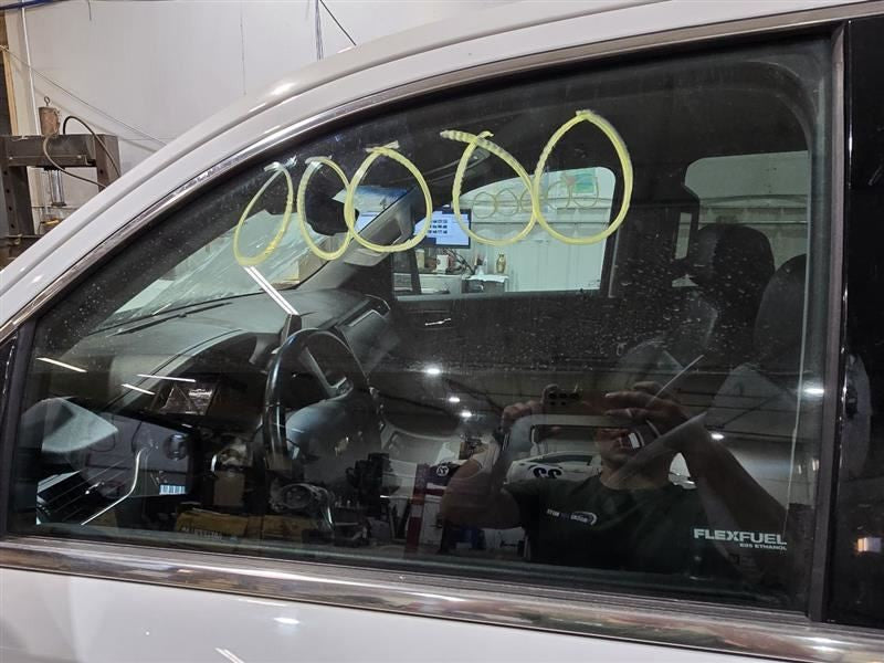 Driver Left Front Door Glass Fits 15-19 SUBURBAN 1500 600852