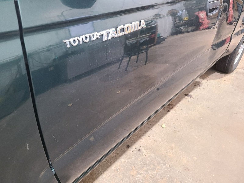 Driver Left Front Door Manual Windows Fits 95-04 TACOMA 679524