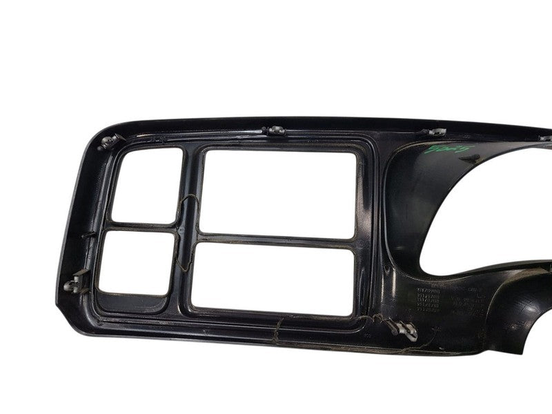 SUBURBN15 2004 Dash Bezel 637608