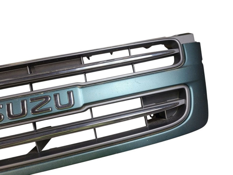 Grille Fits 00-02 ISUZU TROOPER 646680