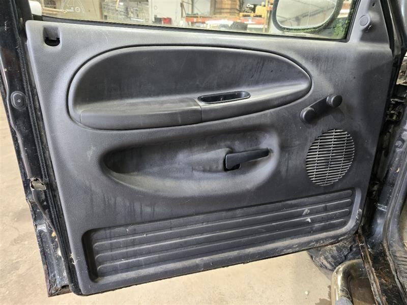TDODR2500 1999 Front Door Trim Panel 596897