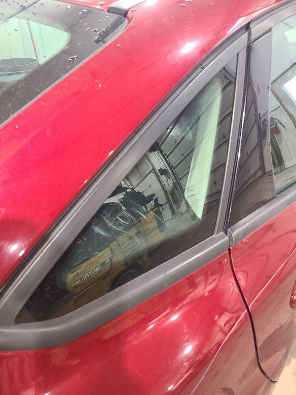Passenger Quarter Glass Sedan Black Moulding Fits 12-18 FOCUS 652135