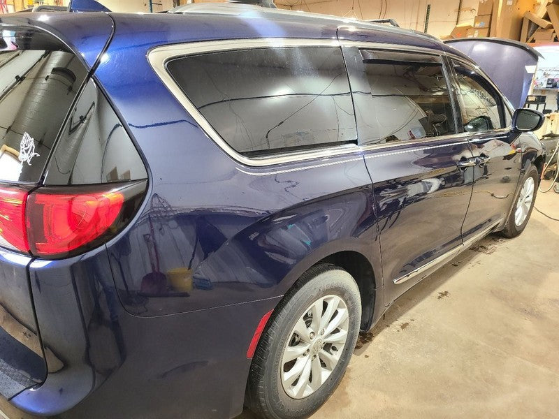 Driver Left Front Door Tempered Glass Fits 17-25 PACIFICA 676777