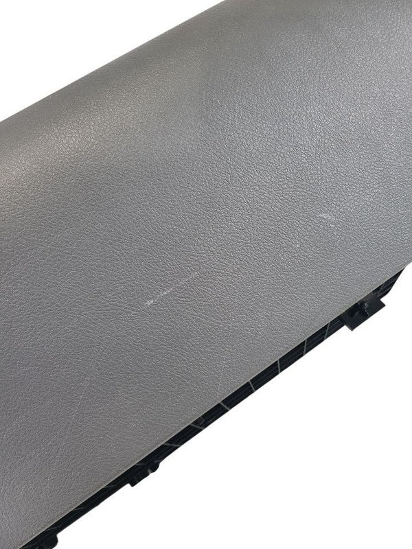 TUNDRA    2010 Glove Box 672625