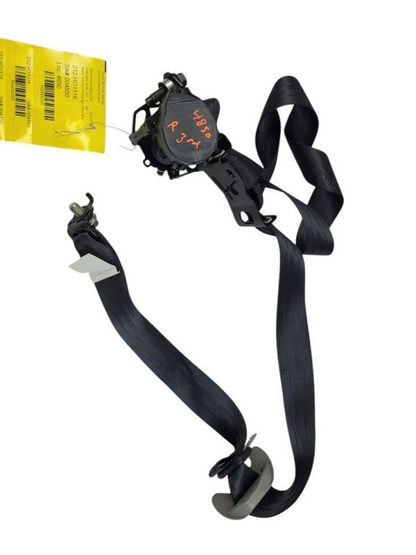 PILOT     2016 Seat Belt Rear 608358
