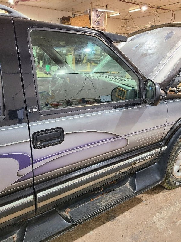 Passenger Right Front Door Electric Fits 94-97 S10/S15/SONOMA 664754