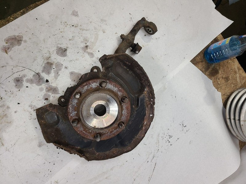 Passenger Front Spindle/Knuckle Knuckle Fits 03-15 4 RUNNER 622086