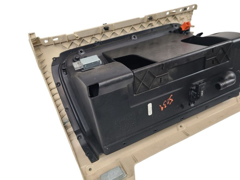 JETTA     2014 Glove Box 627946