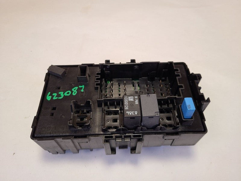 SUBURBN15 2015 Fuse Box Cabin 623087