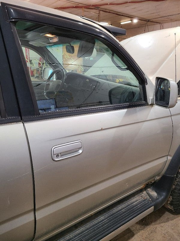 Passenger Front Door SR5 Electric Windows Fits 96-02 4 RUNNER 672844