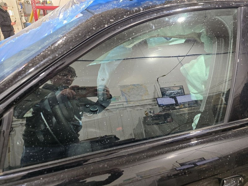 GIULIA    2019 Front Door Glass 612938