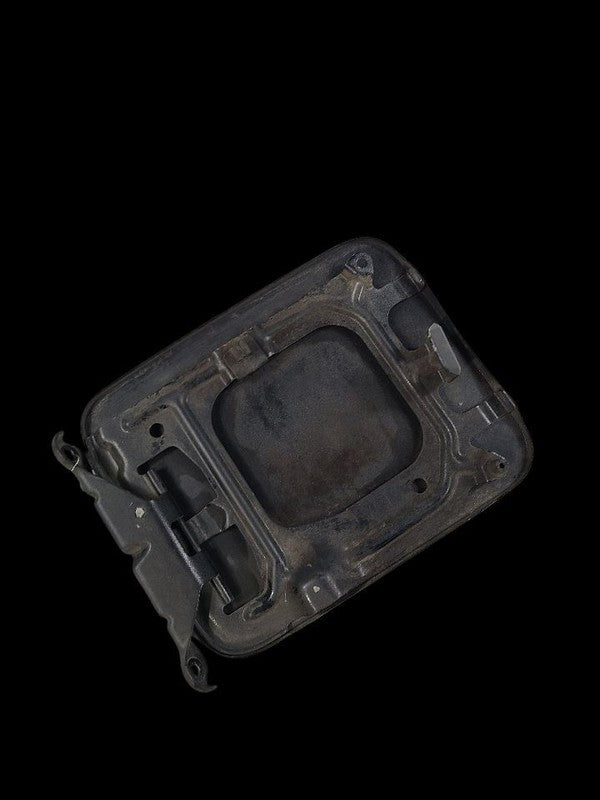 QUEST     2012 Fuel Filler Door 652008
