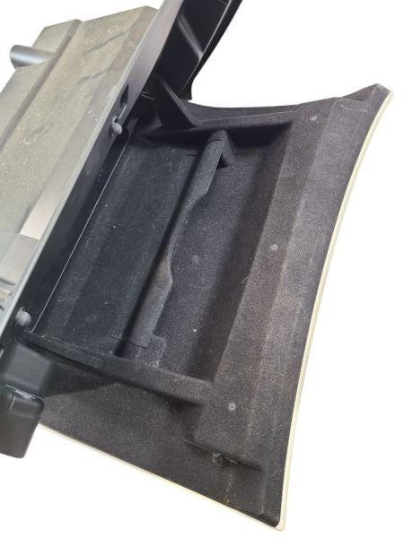 JX35      2013 Glove Box 600476