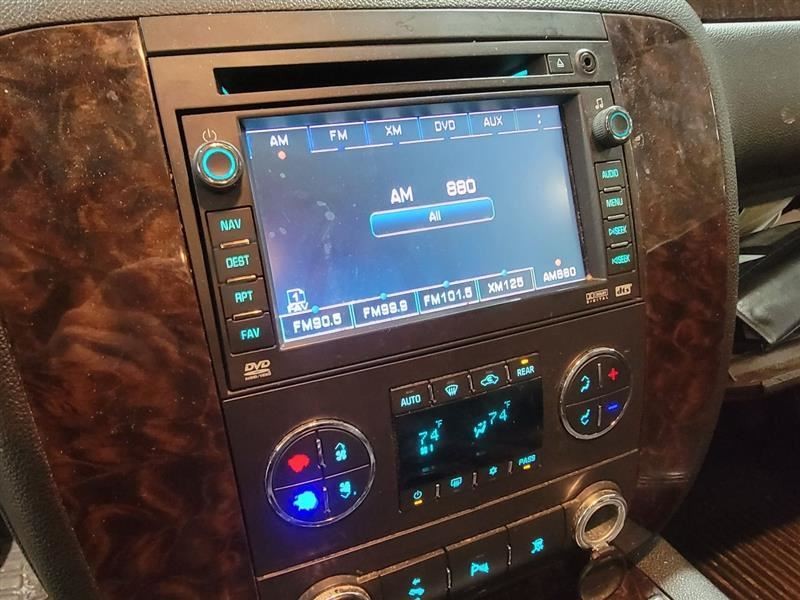 2010 DENALI XL Amplifier Speakers   384272