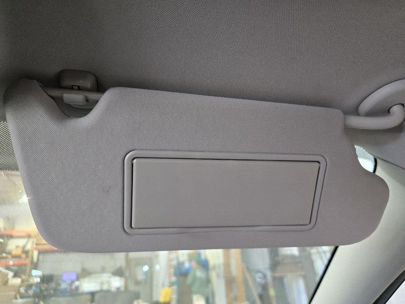 Passenger Sun Visor VIN W 4th Digit Limited Side Lamps Fits 06-16 IMPA