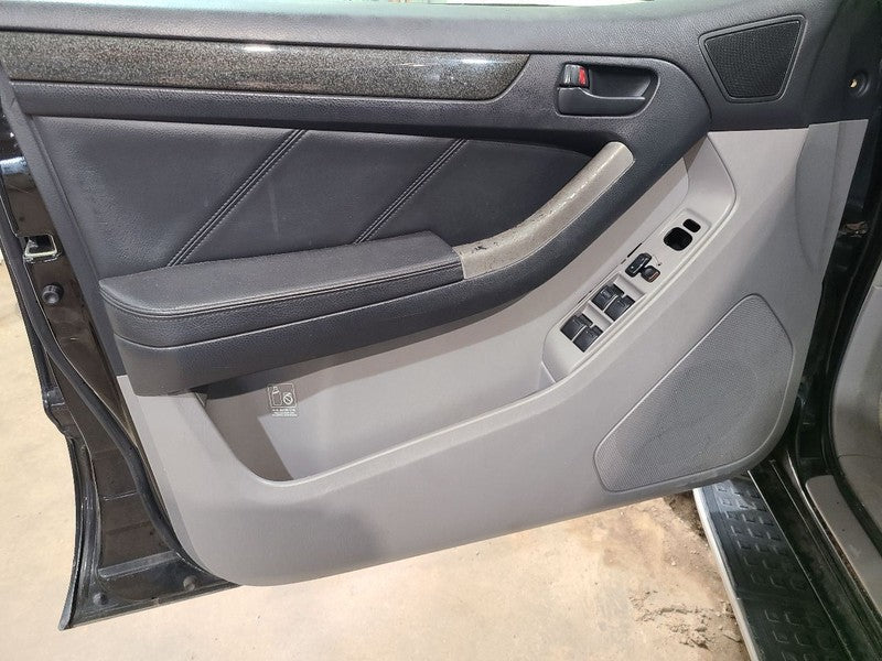 Driver Front Door With Theft Deterrent Limited Fits 03-05 4 RUNNER 677