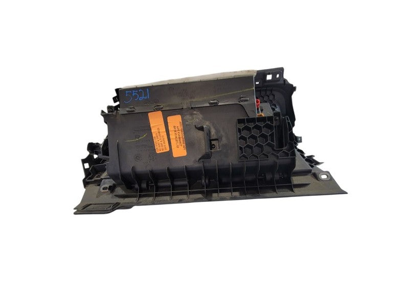 PASSAT    2013 Glove Box 666873