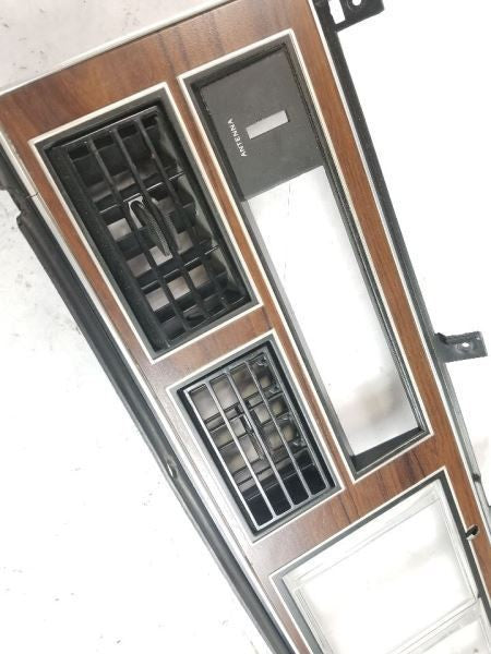 TOWN CAR  1988 Dash Bezel 282260