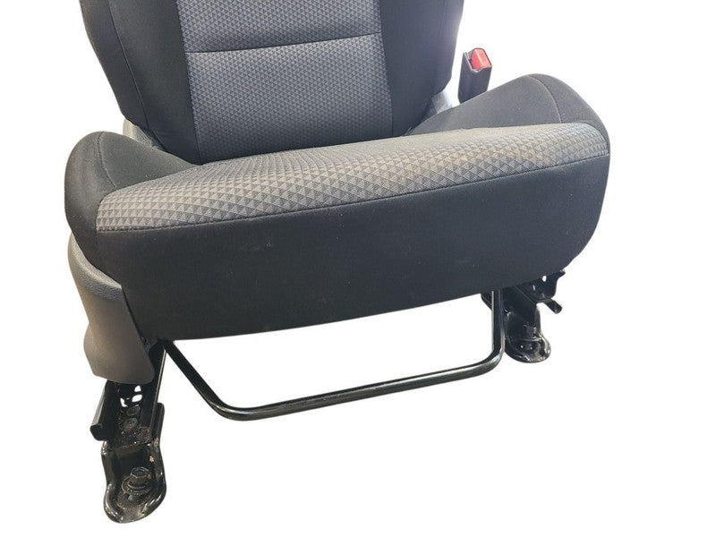 Passenger Front Seat Model Cloth Manual Non-heated Fits 20-22 SOUL 669