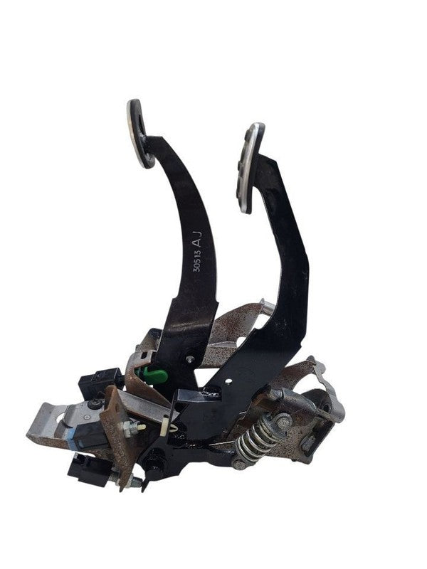 FR-S      2013 Pedal Brake/Clutch 678132