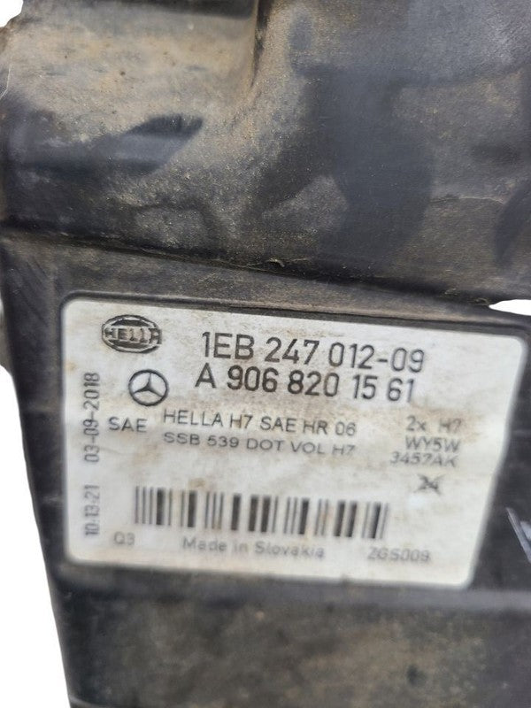 Driver Left Headlight Halogen Fits 10-13 MERCEDES SPRINTER 2500 673571