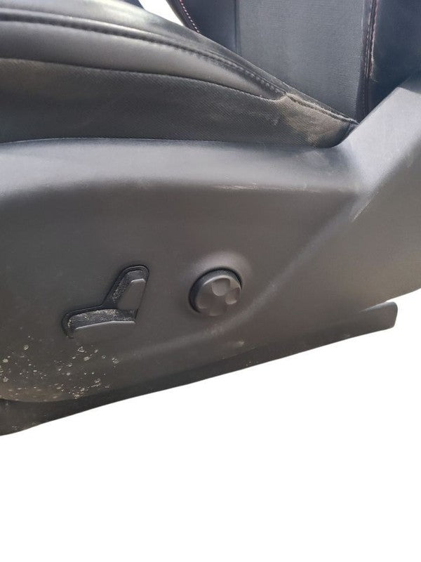 Driver Front Seat Electric Leather Without Memory Fits 15-22 CHEROKEE 