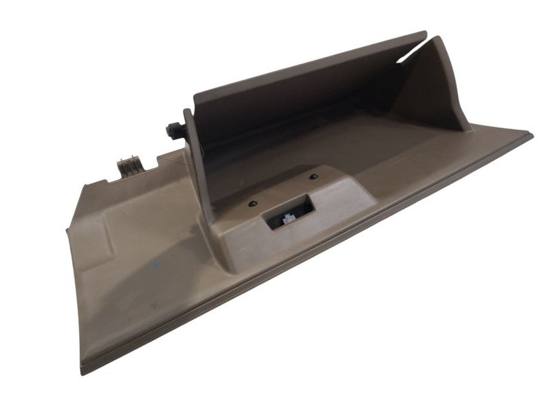 TOWN COUN 2013 Glove Box 667607